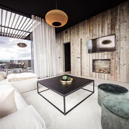 度假居 Modern With Magnificent View 索姆勒兹